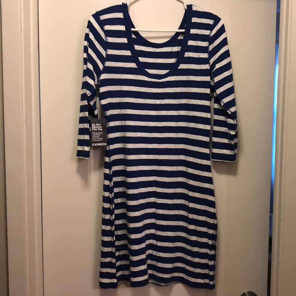 Dress - Picture 4 of 6